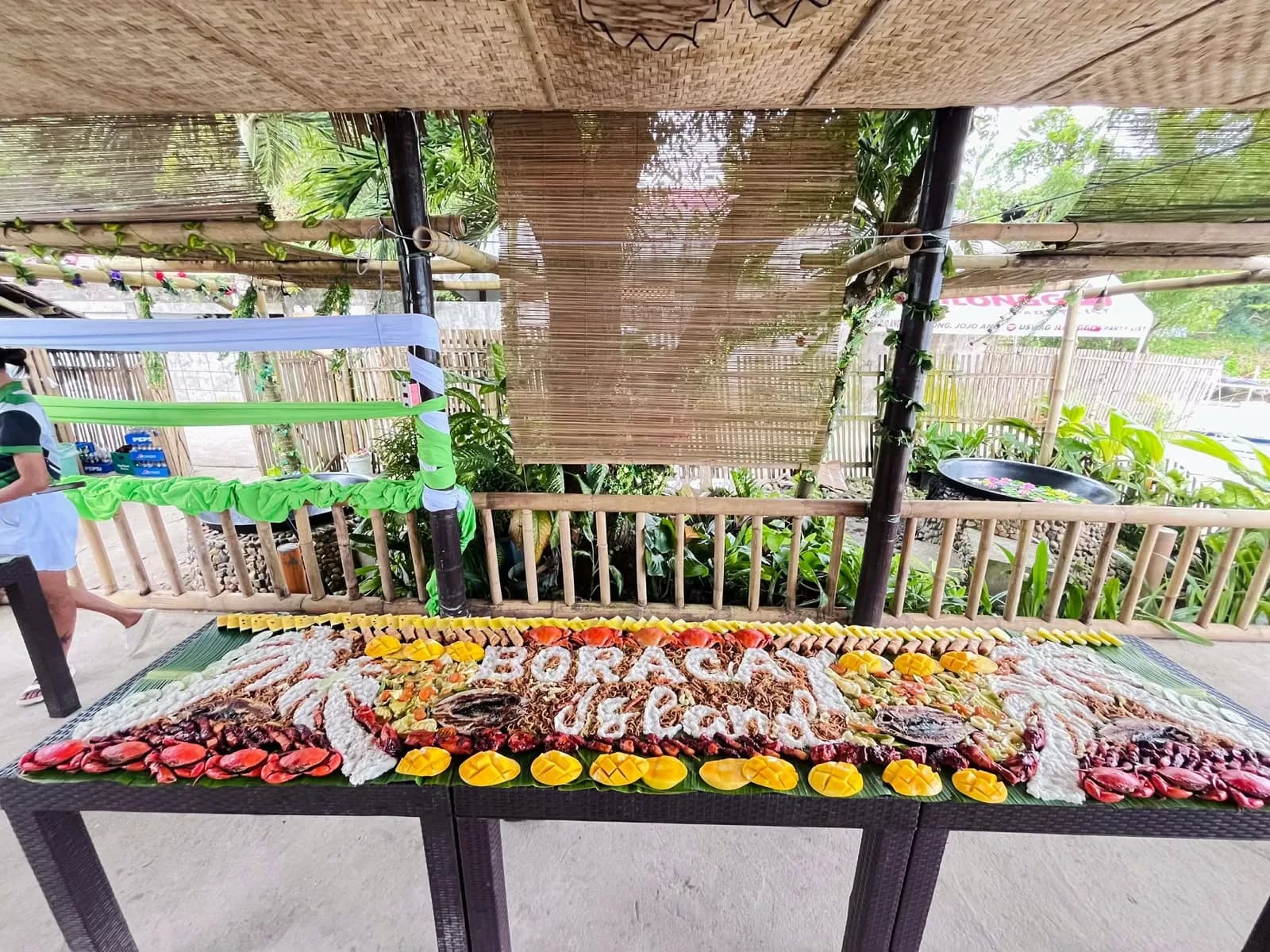 Boracay Boodle Fight (w/ crabs) — photo 3
