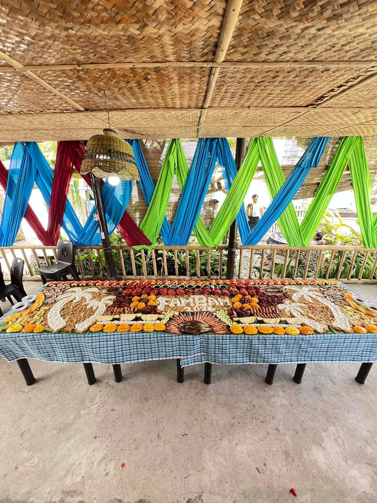 Boracay Boodle Fight (w/ crabs) — photo 2