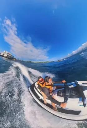 Jet Ski — photo 1