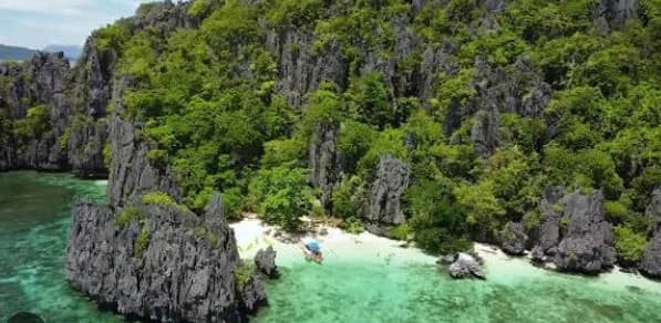 Island Hopping Tour A Joiners with Picnic Lunch (El Nido) — photo 4